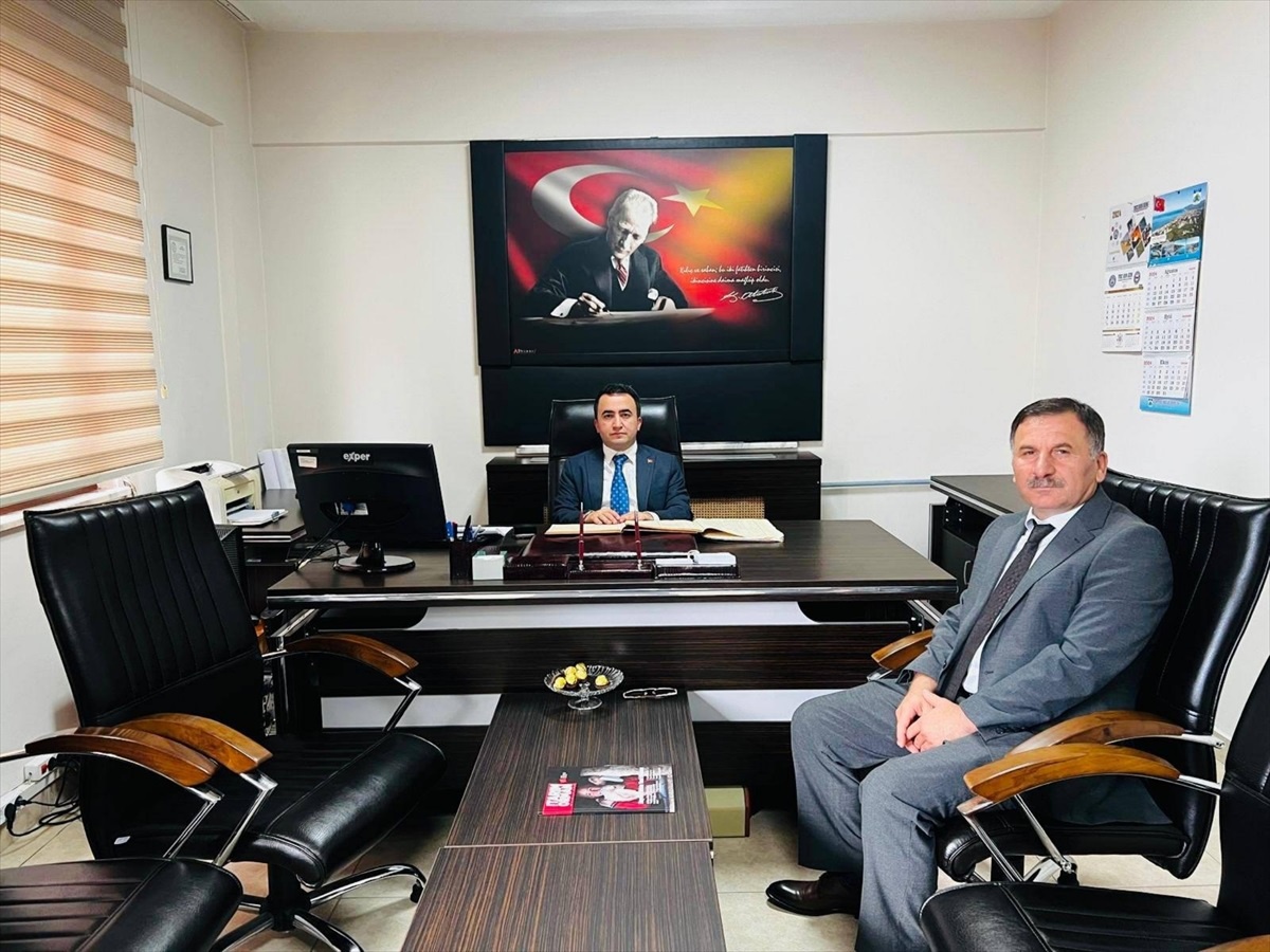 Kaymakam Kavanoz Kamu Kurumlarını Ziyaret Etti