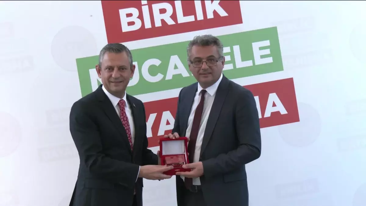 KKTC\'nin 41. Yıl Dönümü Kutlandı