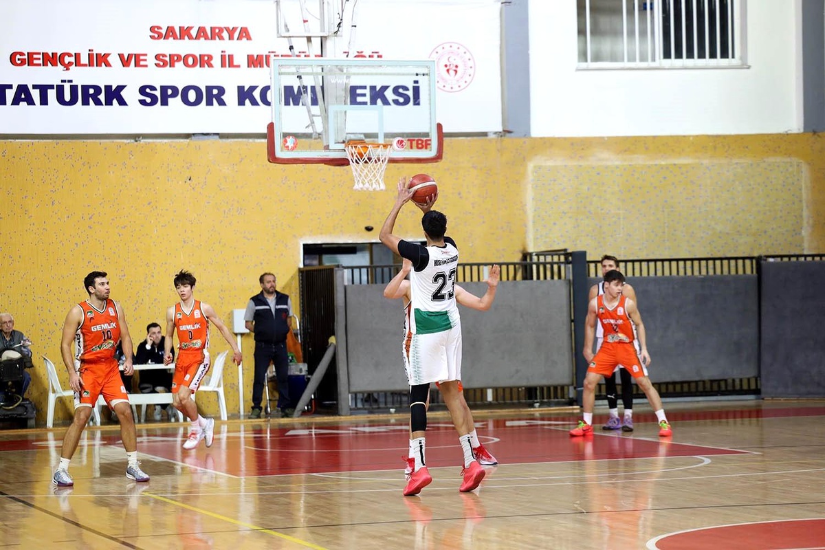 Sakarya Büyükşehir Basketbol Takımı, Konya Gelişim\'e Konuk Oluyor
