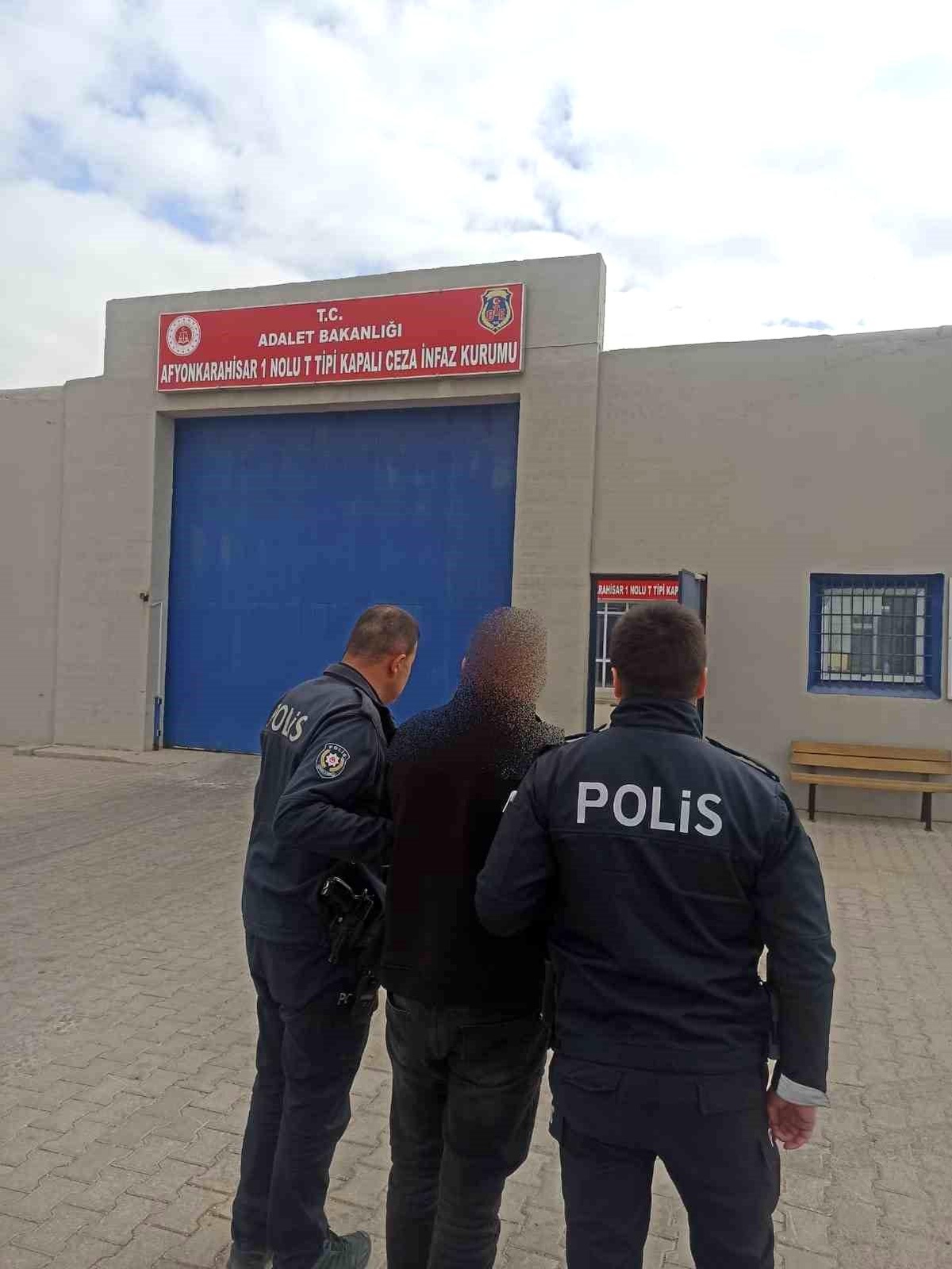 Adam Öldürmekten Aranan Şahıs Yakalandı