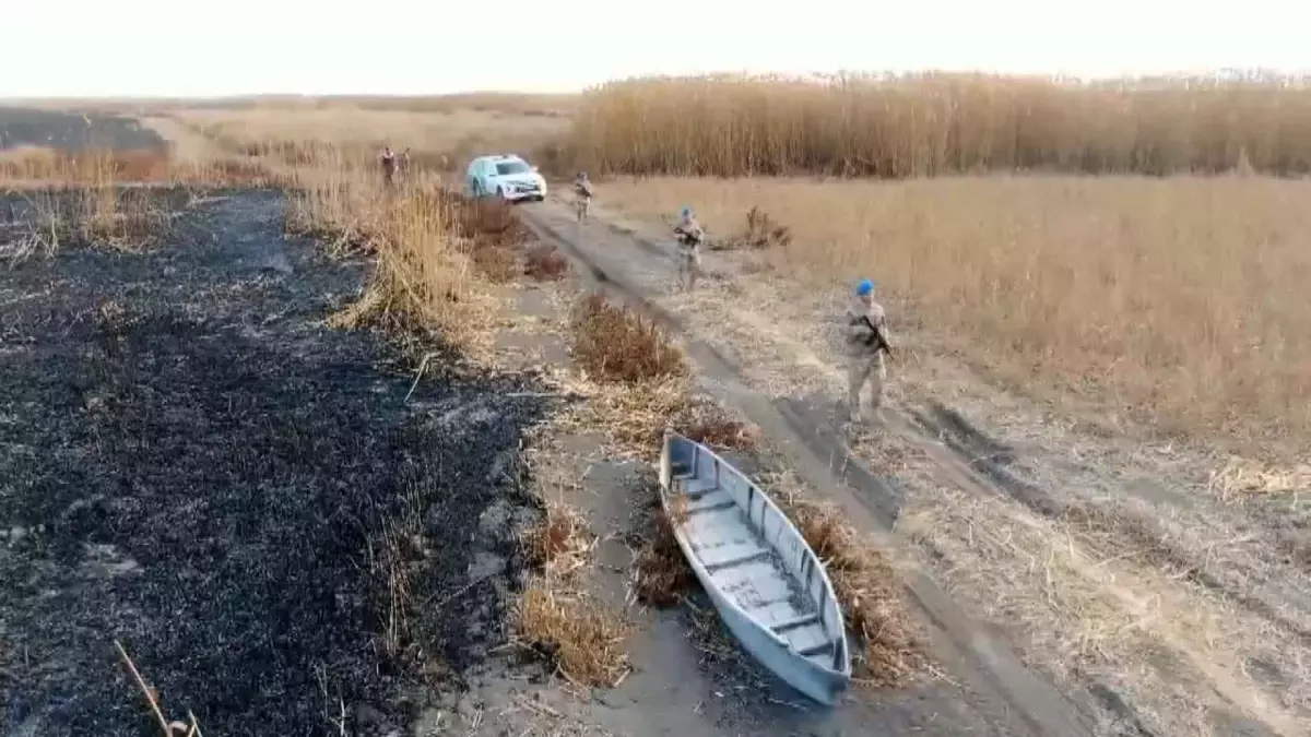 Eber Gölü\'nde Yangın Denetimleri Sürüyor