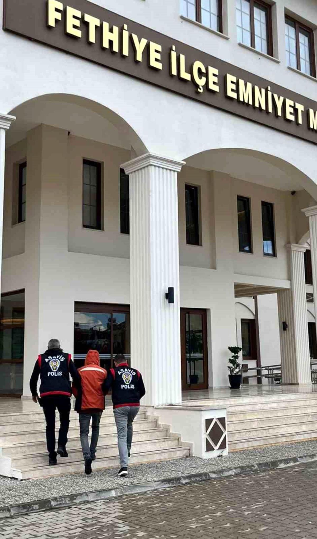 Dolandırıcı B.O. Fethiye\'de Yakalandı
