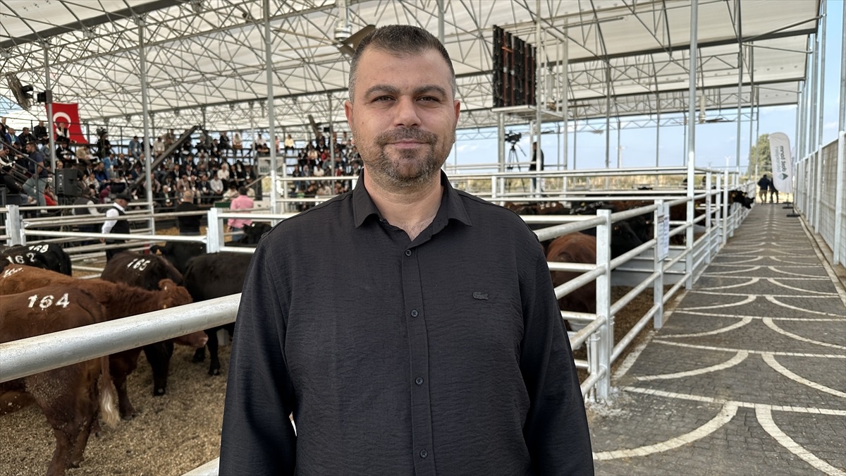 Adana\'da Genç ve Kadın Üreticilere Yem Desteği