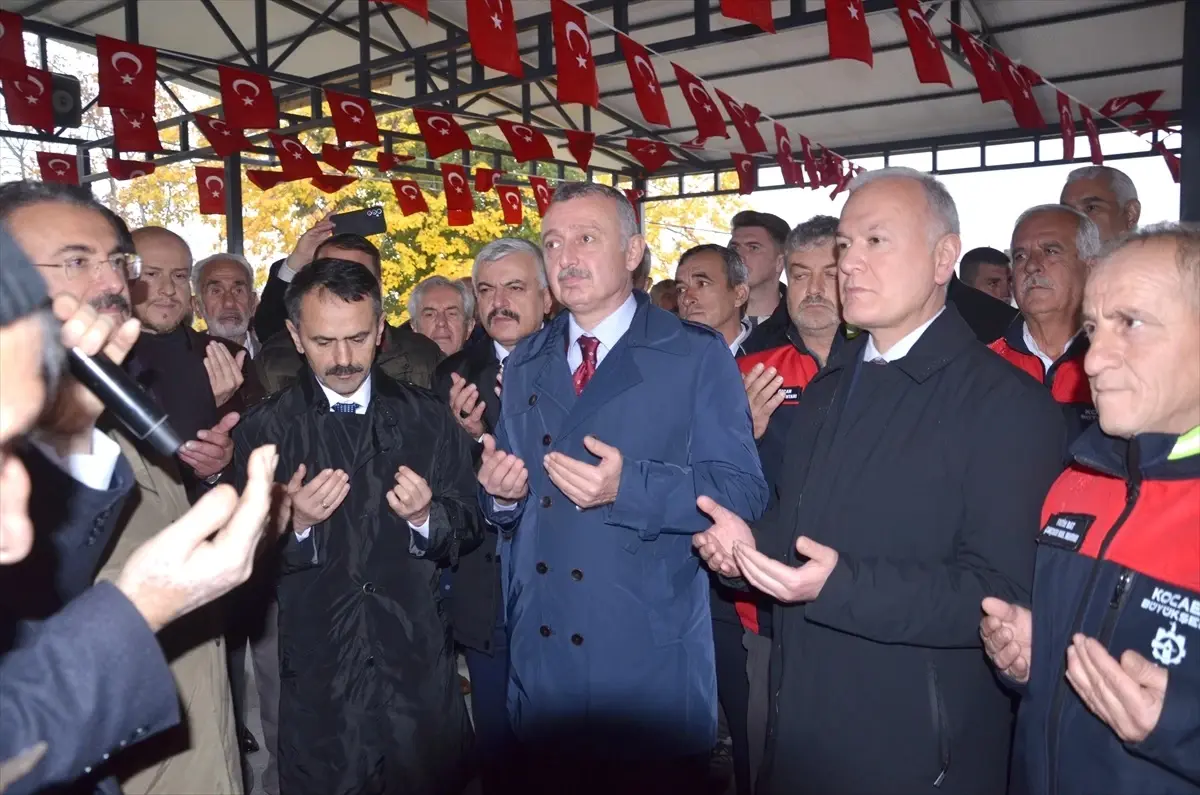 Karamürsel\'de Yeni Camii Açıldı