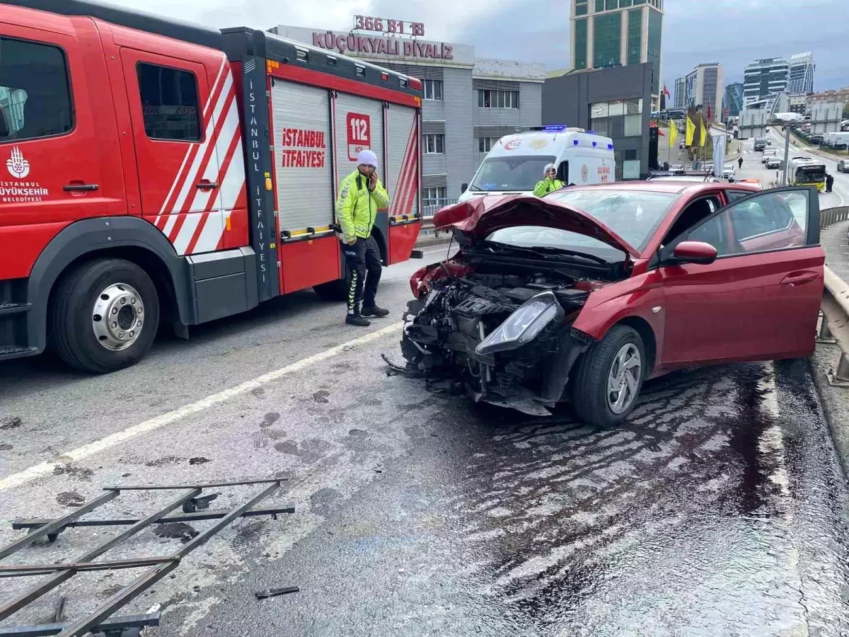 Maltepe\'de Trafik Kazası: 5 Yaralı