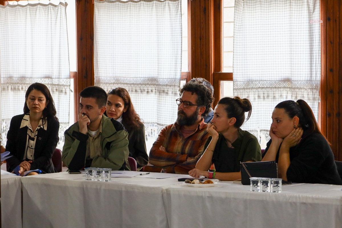 Menteşe\'de Çimento Fabrikası İçin Geniş Katılımlı Toplantı Düzenlendi