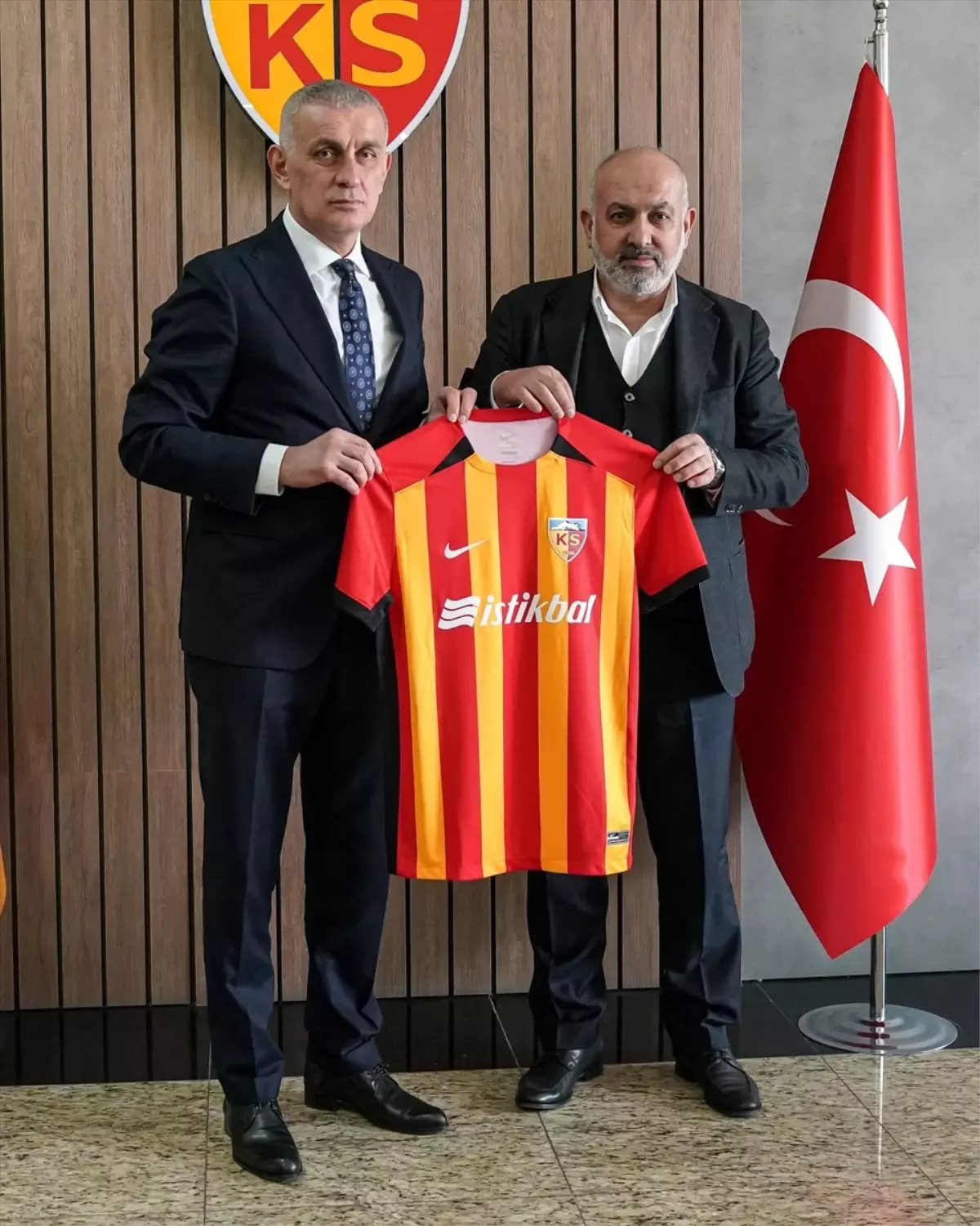 Hacıosmanoğlu, Kayserispor\'u Ziyaret Etti