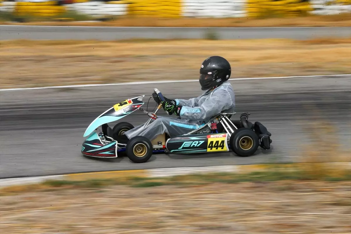 Uşak\'ta Karting Şampiyonası Heyecanı