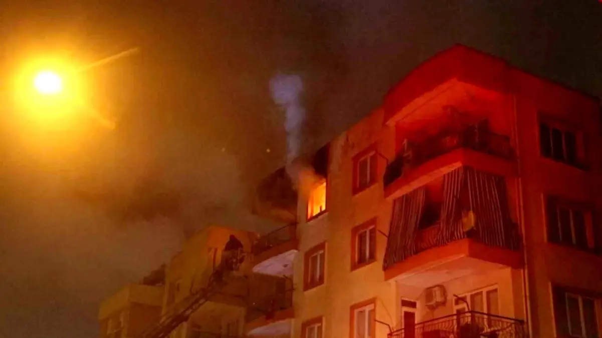 Antalya\'da Yangın Korku Dolu Anlar Yarattı