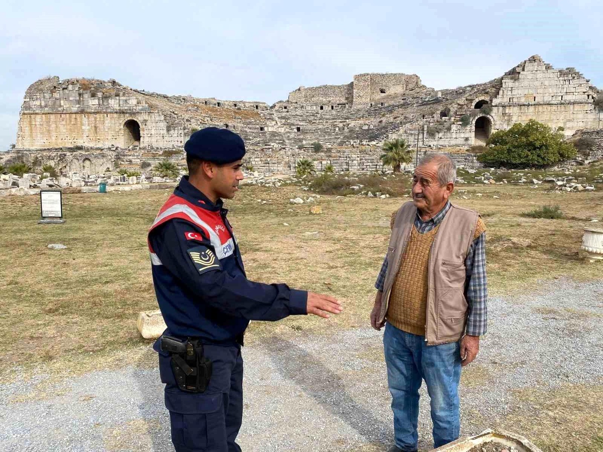 Miletos\'ta Jandarma Bilgilendirme Faaliyeti