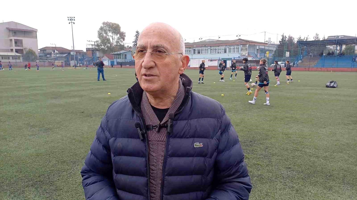 Düzce Kadın Futbol Takımı\'ndan Toplumsal Mesaj