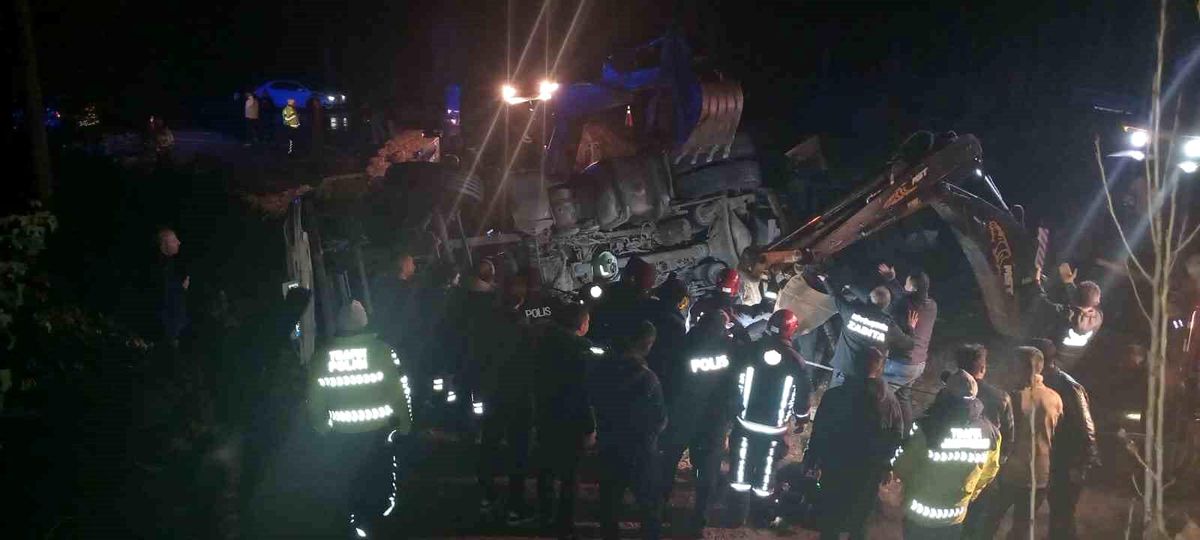 Malatya\'da tırın altında kalan 1 polis şehit oldu