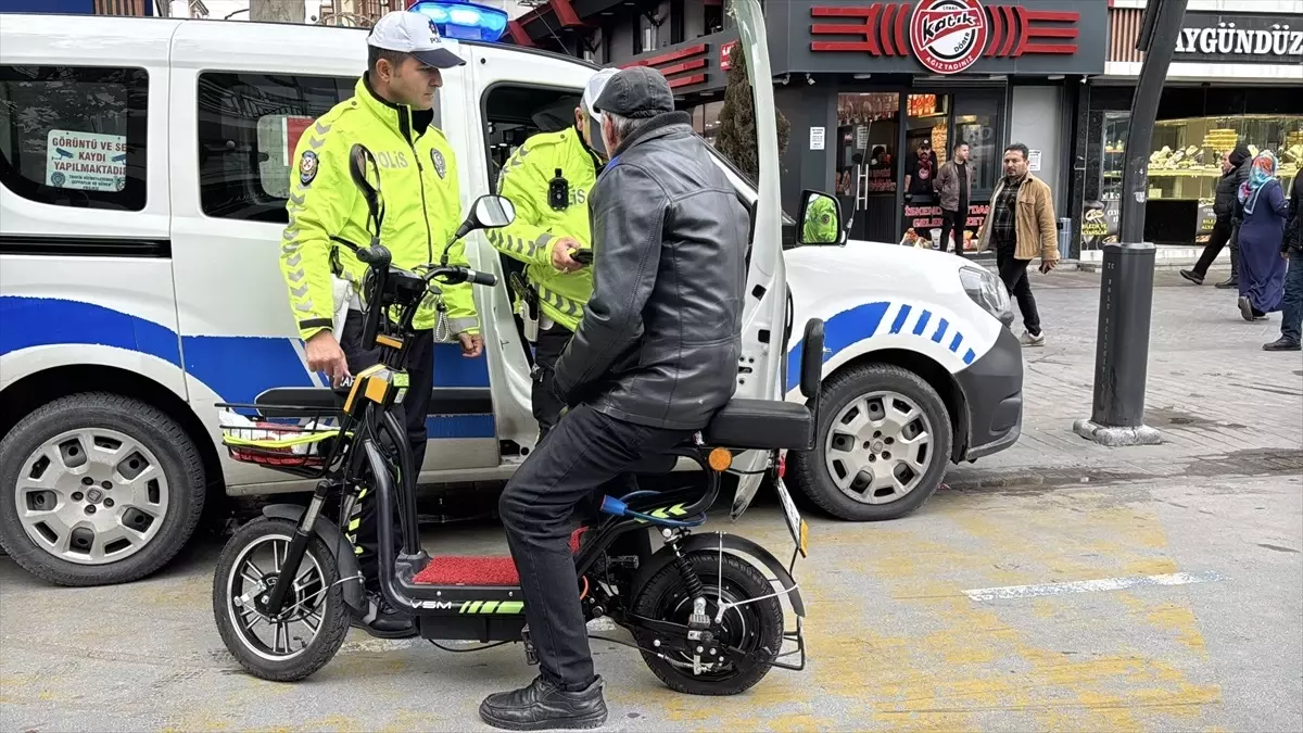 Bolu\'da Yaya Güvenliği İçin Trafik Denetimleri