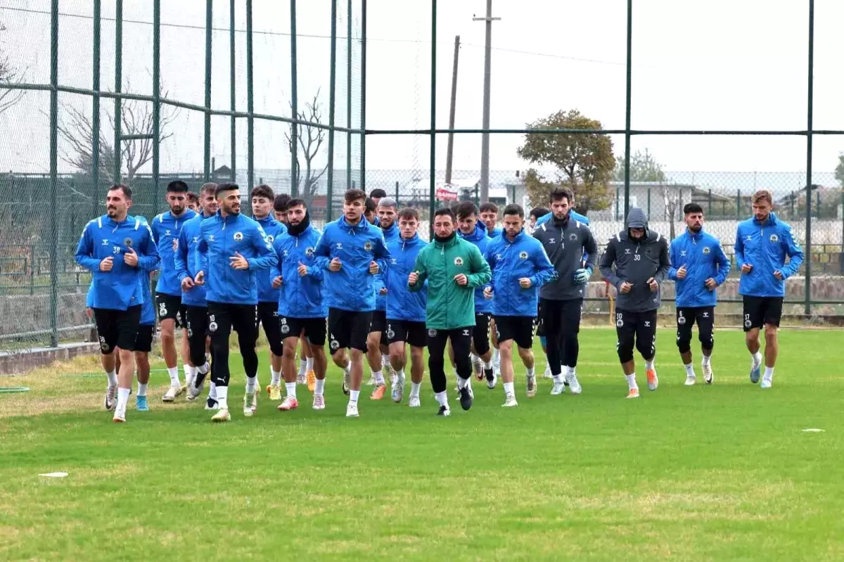 Menemen FK, Somaspor\'a Yenilerek İlk İç Saha Mağlubiyetini Aldı