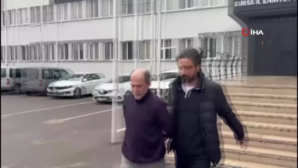 Bursa\'da Otobüs Saldırısı: Kadını Bıçaklayan Yakalandı