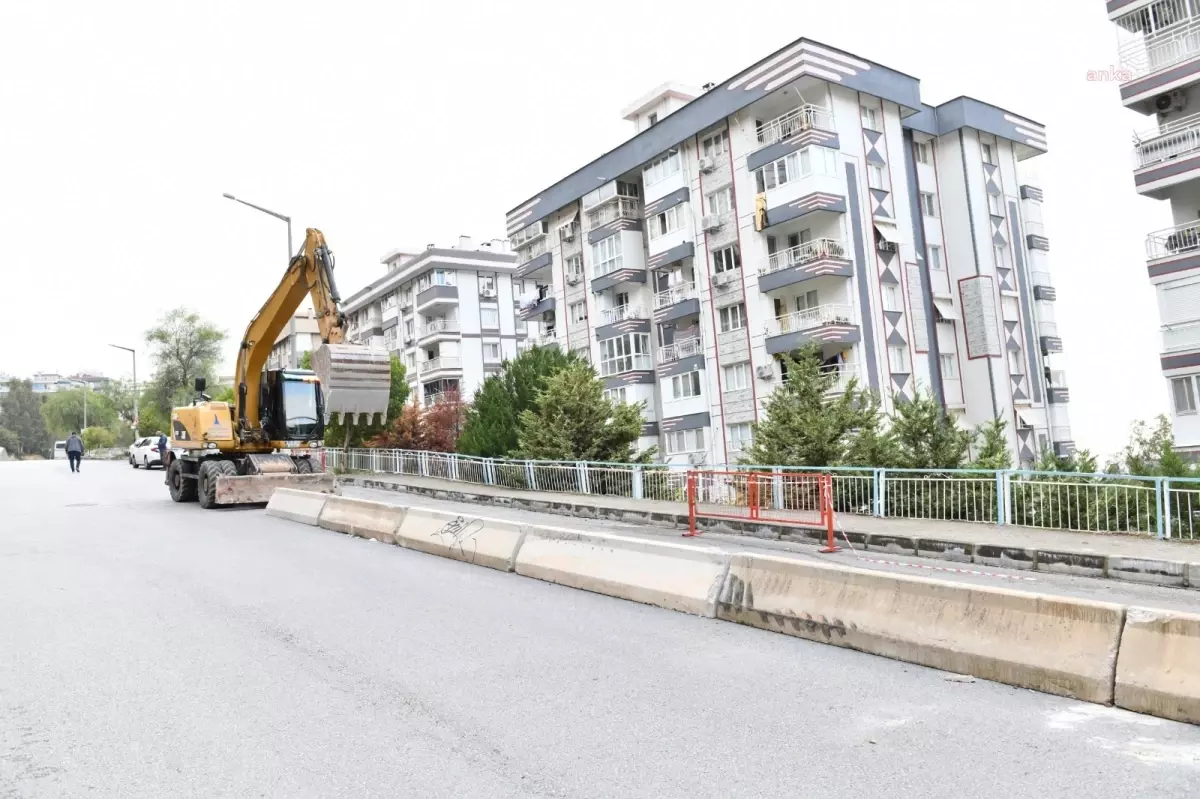 İzmir\'de Heyelan Sonrası Güvenlik Önlemleri Alındı