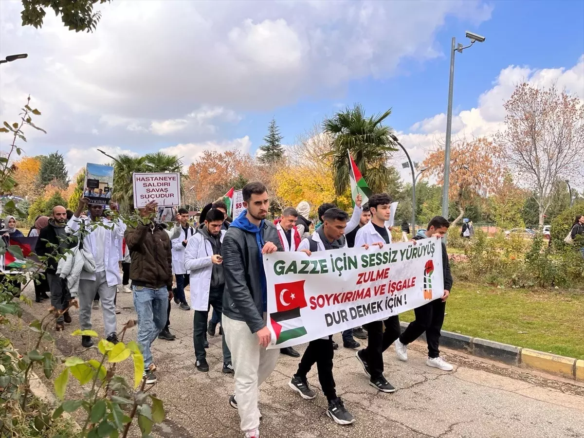 GAÜN\'de Filistin\'e Destek Yürüyüşü