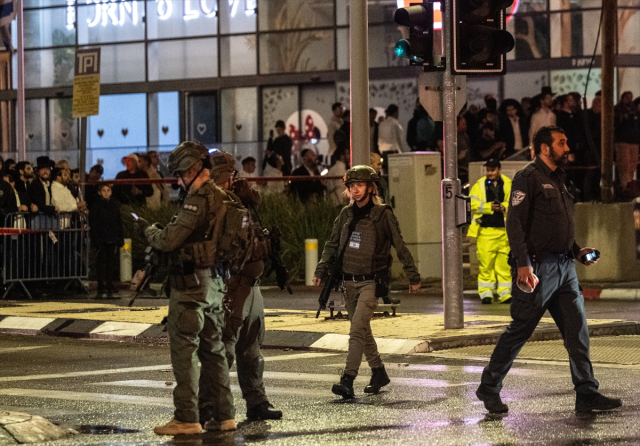 Hizbullah'tan Tel Aviv'e füze saldırısı: Çok sayıda yaralı var