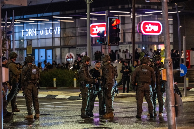 Hizbullah'tan Tel Aviv'e füze saldırısı: Çok sayıda yaralı var