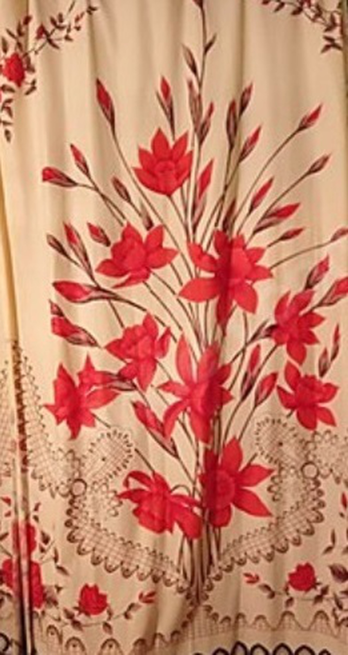 \'O perdeler antika değil, nostaljik; fiyatlar abartı\'