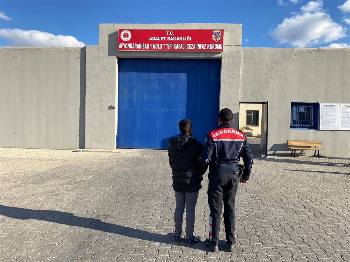 Dolandırıcı Hükümlü Yakalandı
