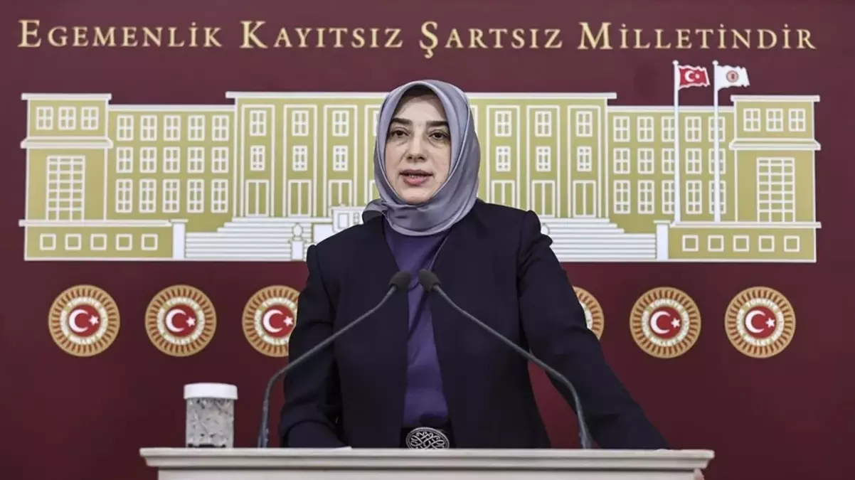 AK Partili Özlem Zengin\'den CHP\'ye etki ajanlığı ziyareti