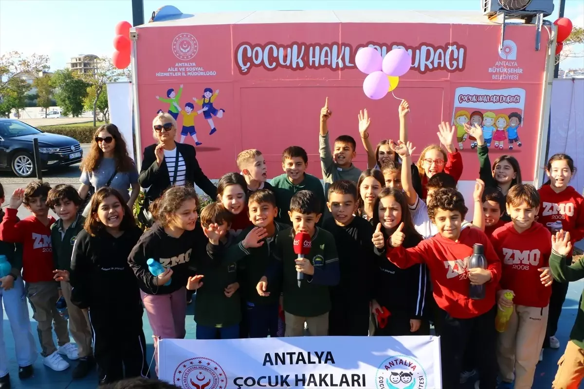 Antalya\'da Çocuk Hakları Durağı Açıldı