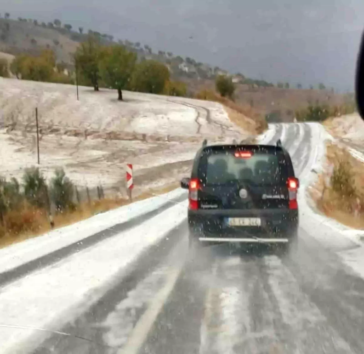 Sincik\'te Ani Dolu Yağışı Ulaşımı Etkiledi