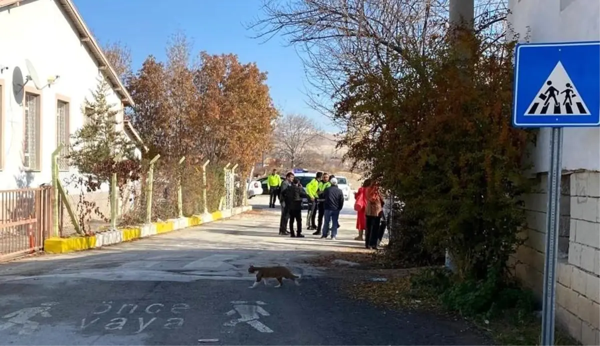 Konya\'da Öğrenci Aracın Çarpmasıyla Yaralandı