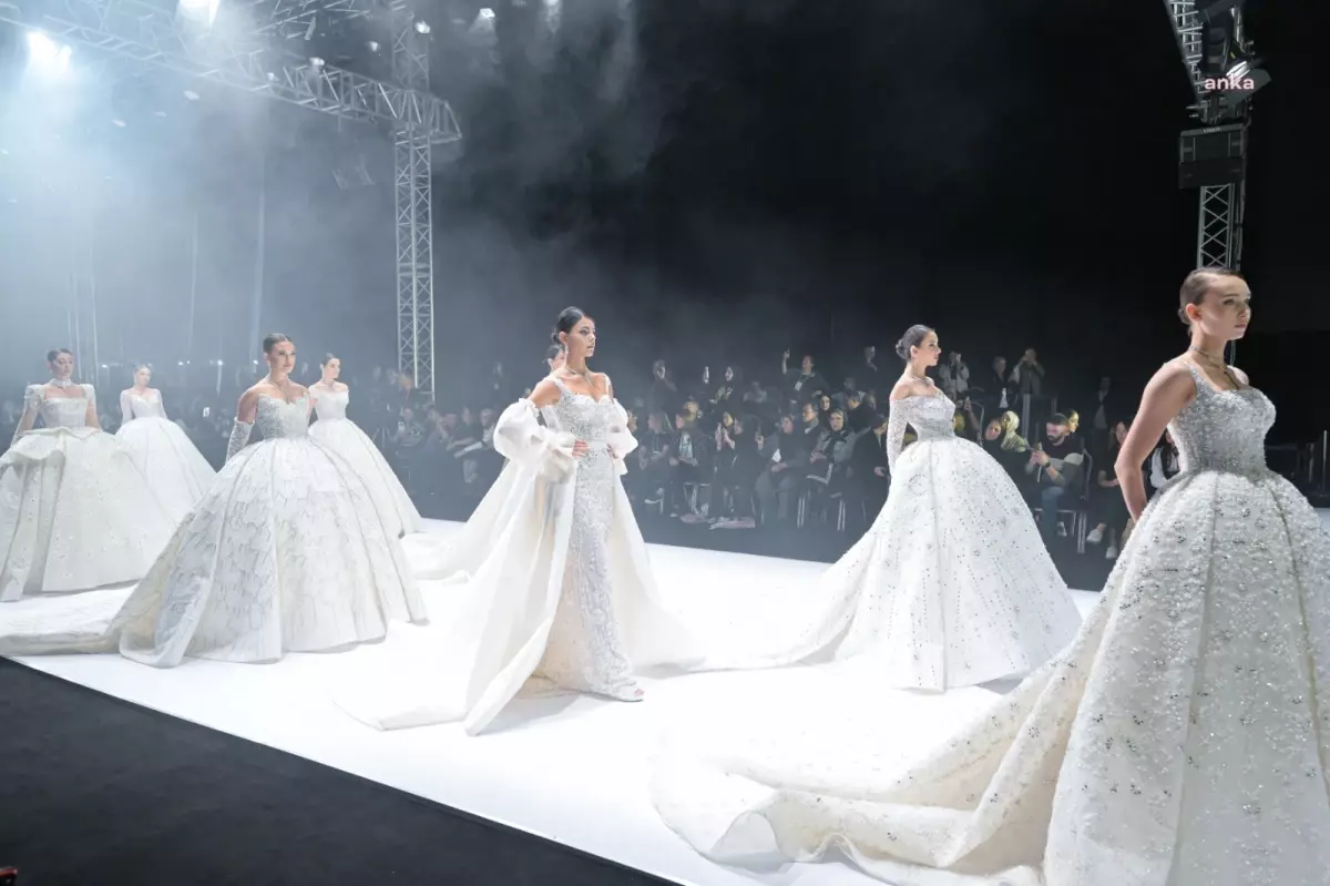 IF Wedding Fashion İzmir\'de 2025 Modası Tanıtıldı