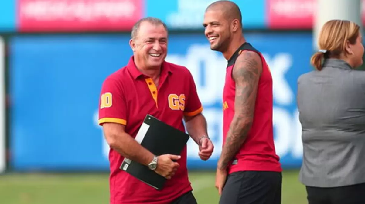 Karadağ mağlubiyeti sonrası Felipe Melo\'dan dikkat çeken \'\'Fatih Terim\'\' paylaşımı