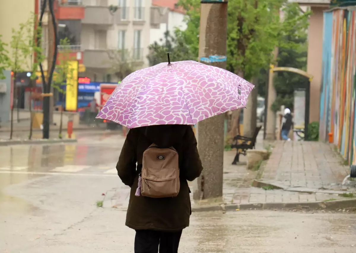 Marmara Bölgesi İçin Kuvvetli Yağış Uyarısı