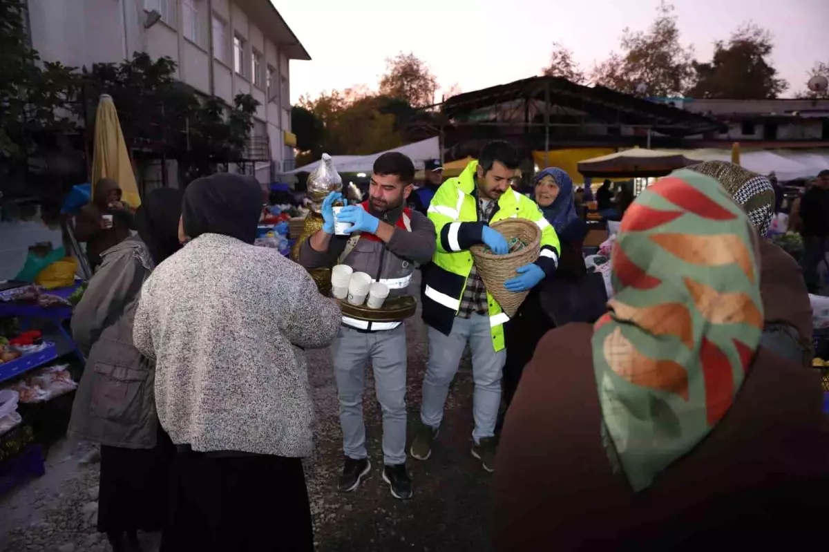 Ordu Belediyesi\'nden Semt Pazarı Esnafına Sıcak Çorba İkramı