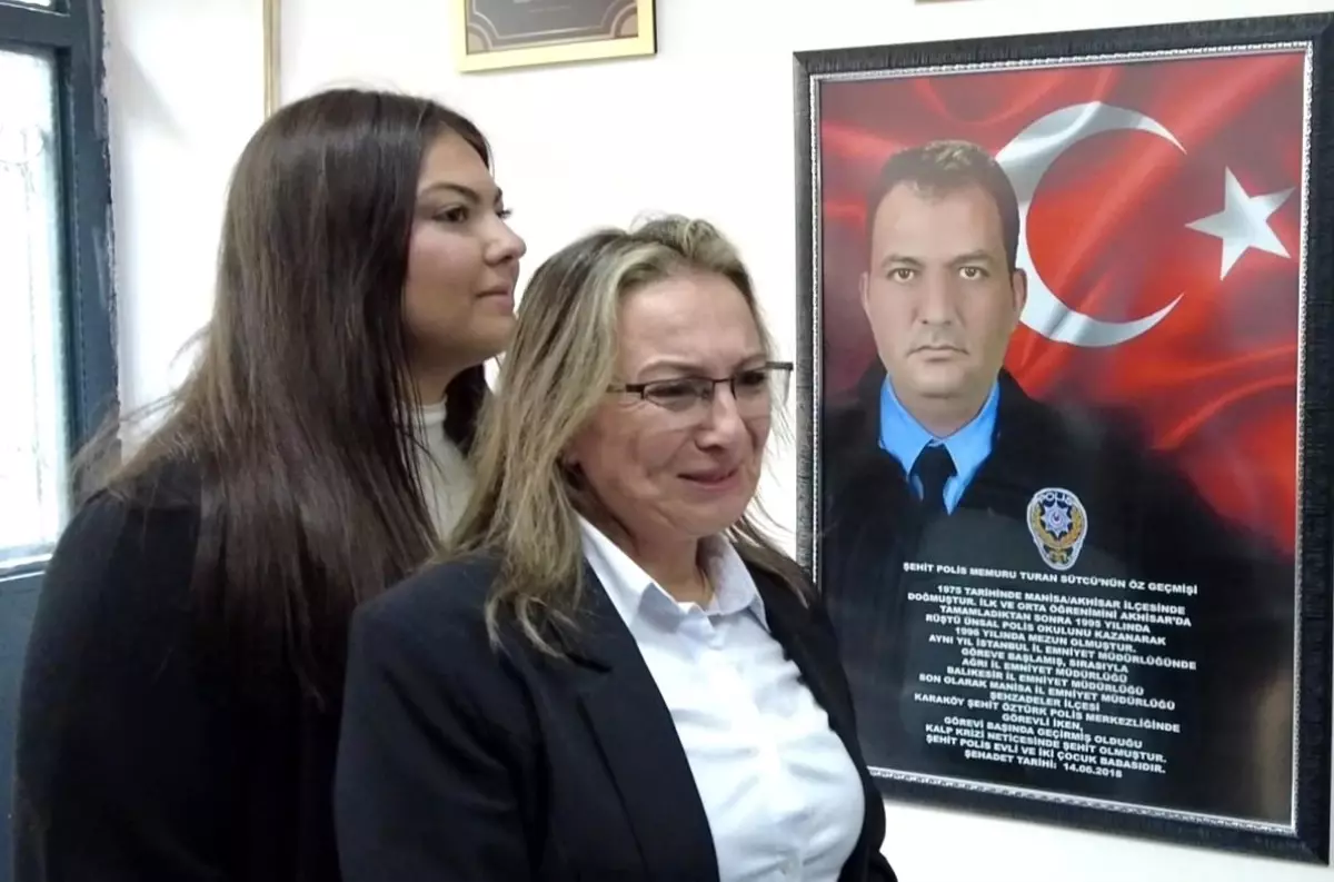 Şehit polisin adı kızının okuduğu ilkokula verildi