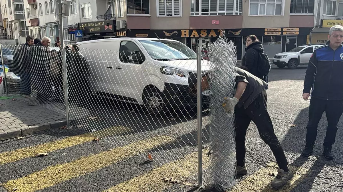 Tekirdağ\'da Arazi Tartışması: Vatandaş, Kendine Ait Olduğunu İddia Ettiği Sokağı Kapattı