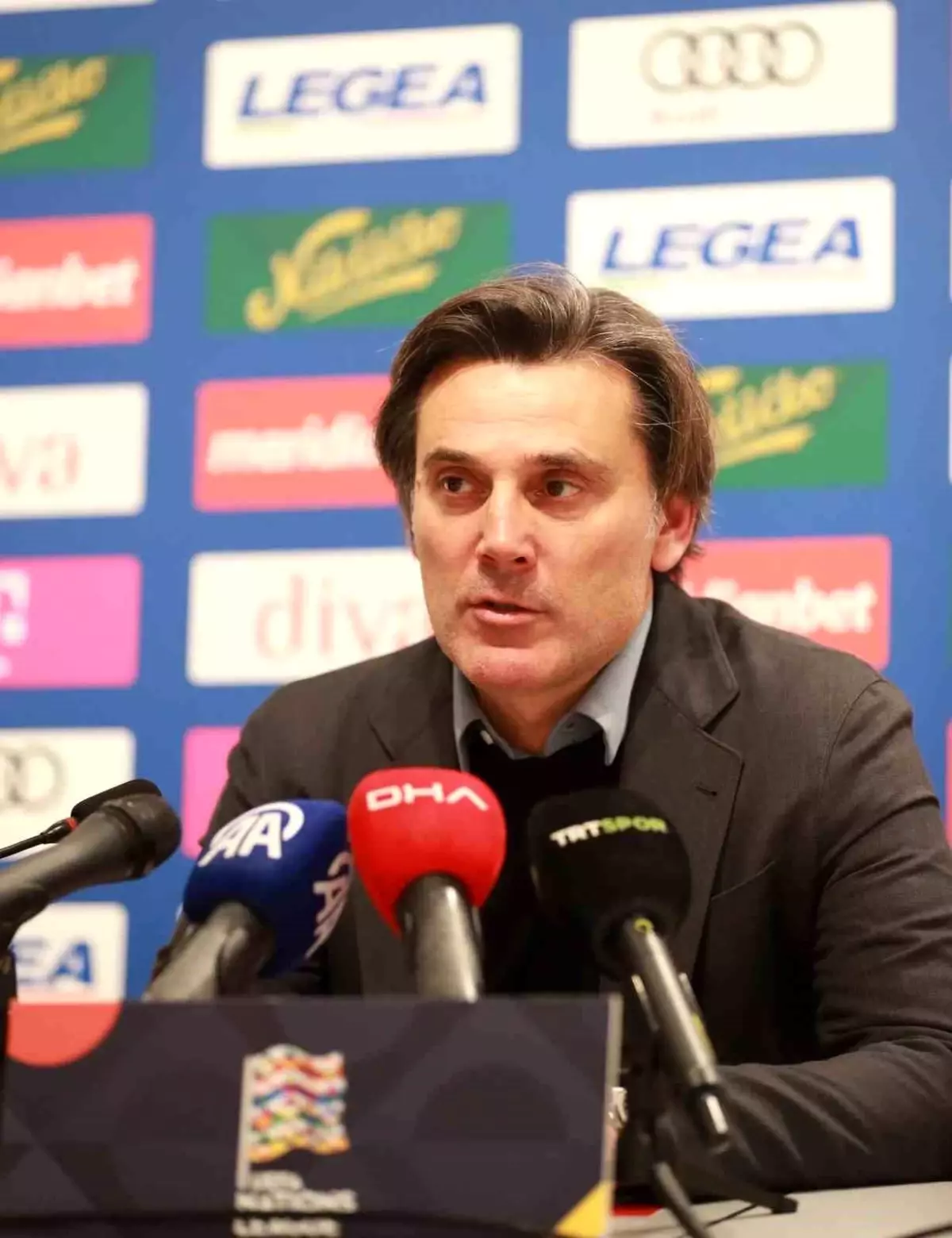 Montella: Hedef A Ligi\'ne çıkmak