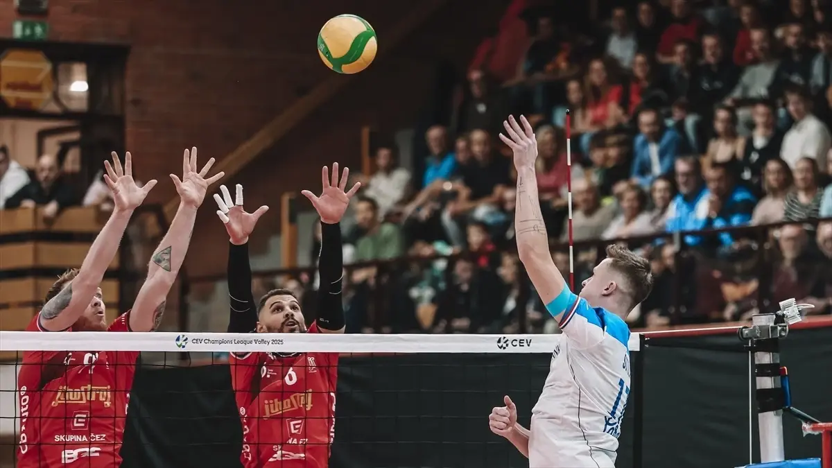 Halkbank\'tan CEV\'de İlk Galibiyet