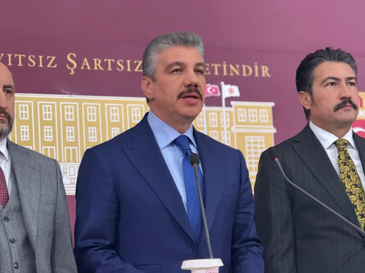 AK Parti\'li Yüksel: Tutuklama kararı, adaletin ne kadar güçlü bir araç olduğunu hatırlatıyor