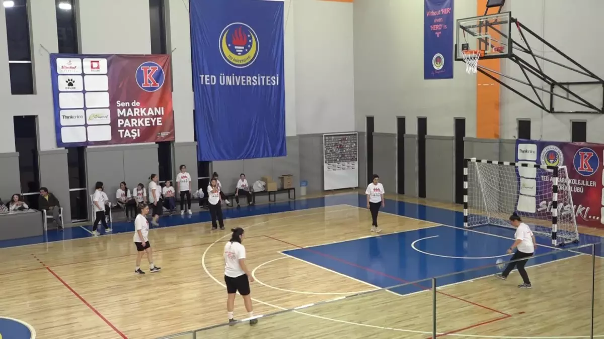 Çankaya Belediyesi’nden Kadına Yönelik Şiddetle Mücadele İçin Futsal Maçı