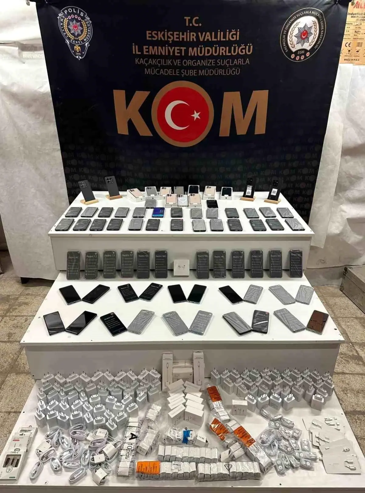 Eskişehir\'de Kaçak Telefon Operasyonu