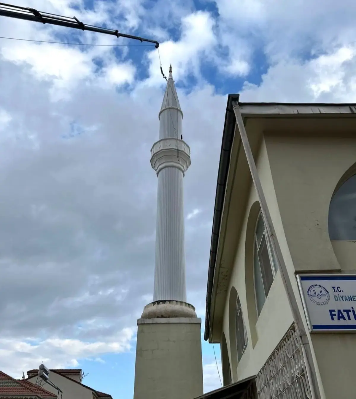 Gölbaşı\'nda Yıkılan Minareler Yeniden İnşa Edildi