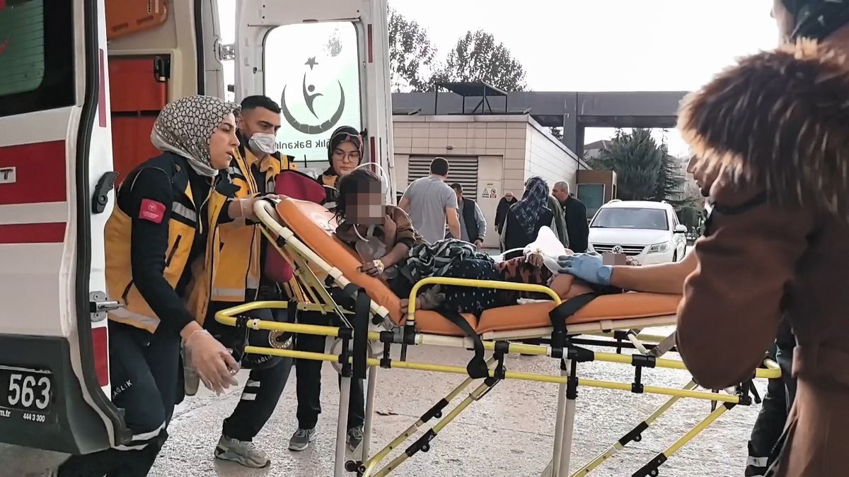 İnegöl\'de Çocukların Oynadığı Çakmakla Yangın Çıktı