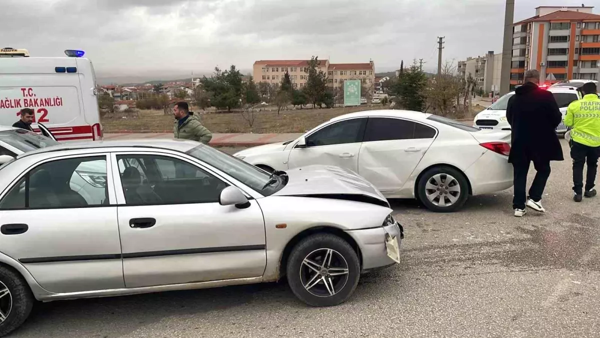 Keşan\'da Trafik Kazası: Sürücü Yaralandı