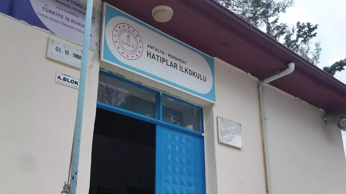 Manavgat Belediye Başkanı Kara\'dan Öğretmenler Günü Ziyaretleri