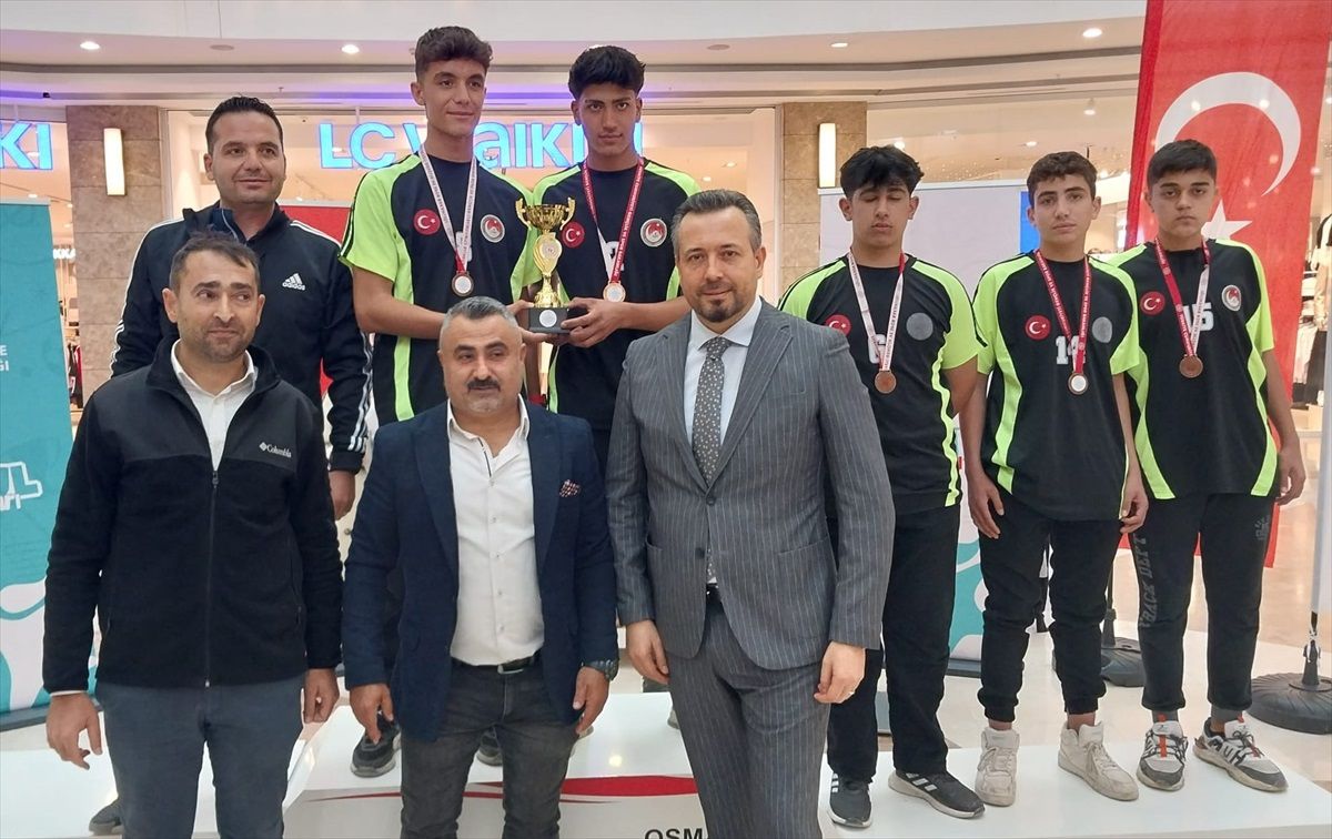 Osmaniye\'de Gençler Bovling İl Birinciliği Sonuçlandı