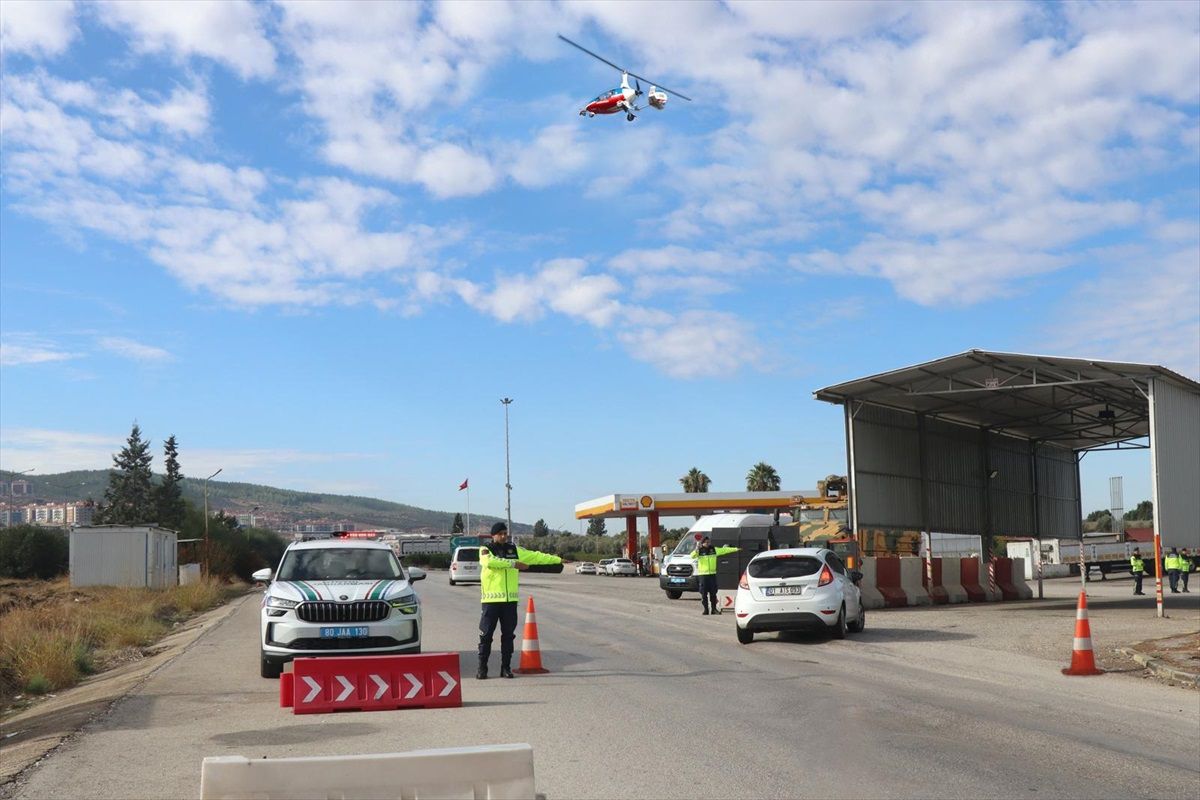 Osmaniye\'de Cayrokopterli Trafik Denetimi