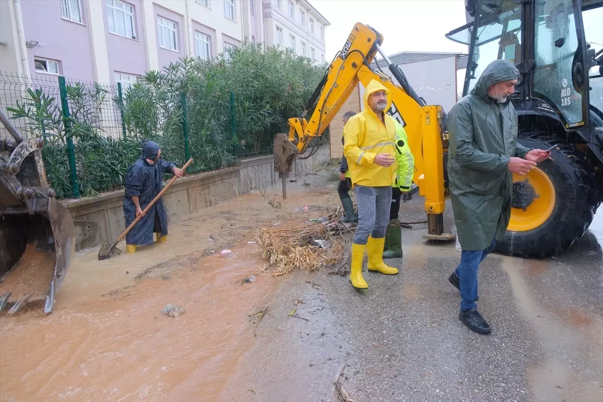 Antalya\'da Su Baskınları: 403 Kişi Kurtarıldı