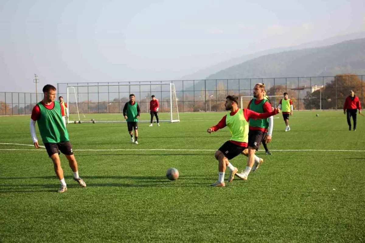 Çeşme'yi deplasmanda yenen Denizli İdmanyurdu, Torbalıspor maçına hazırlanıyor