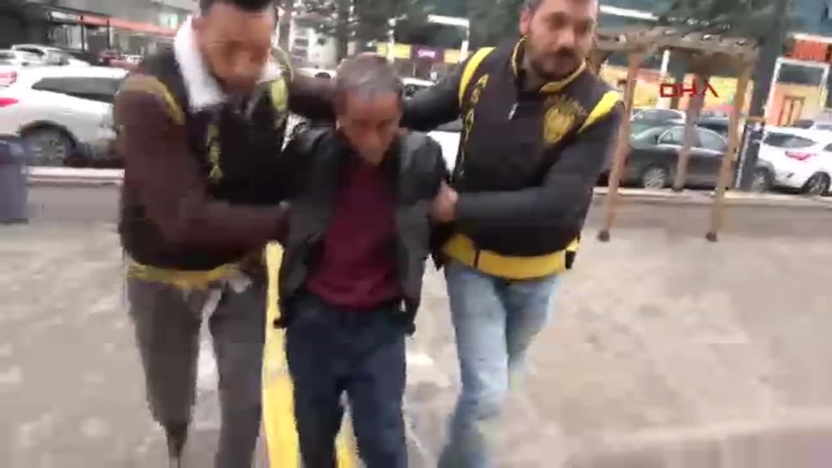 Aksaray\'da Eşini Uykusunda Vurarak Öldüren Adam Adliyeye Sevk Edildi