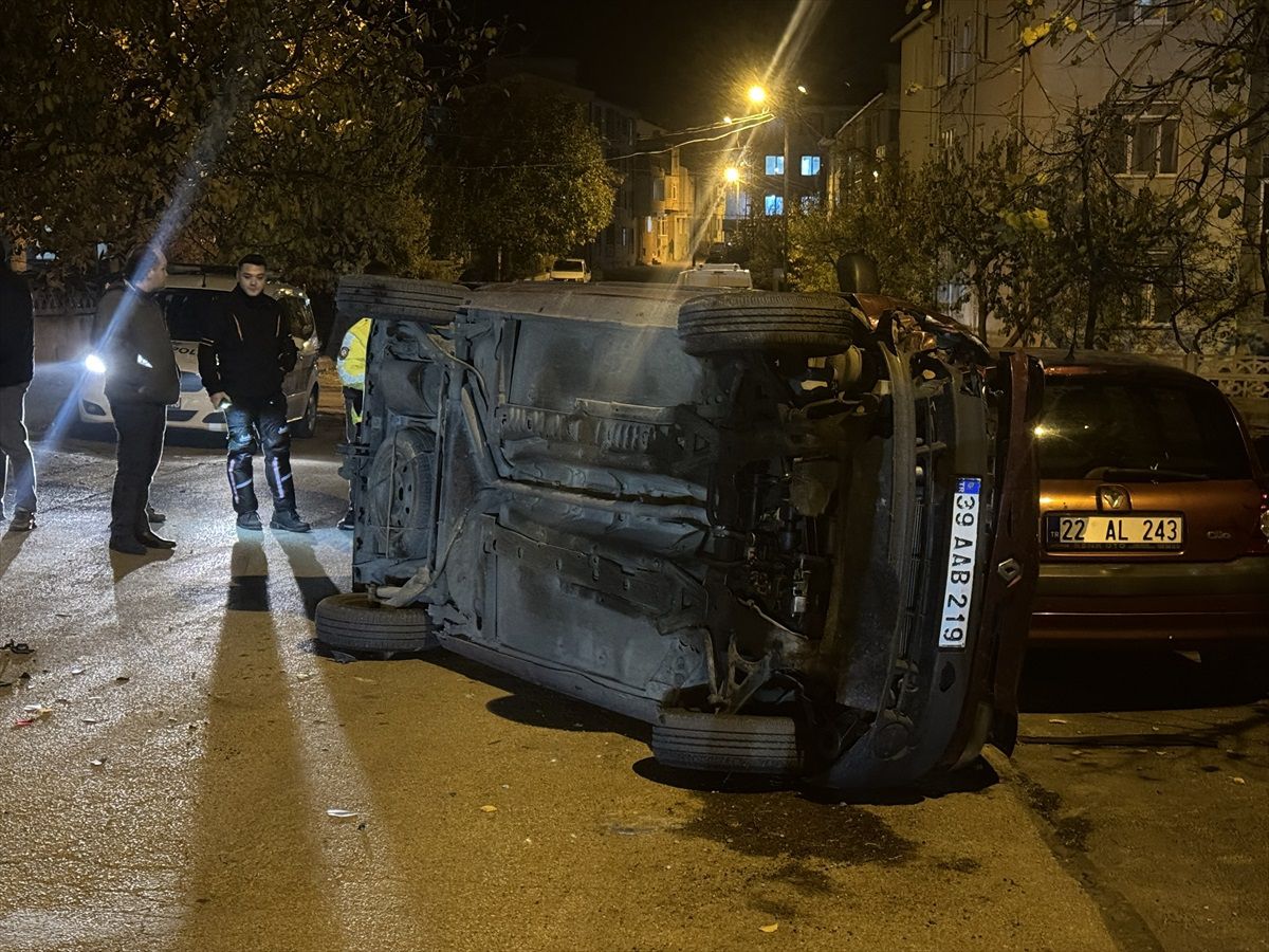 Kırklareli\'nde Trafik Kazası: Sürücü Kaçtı